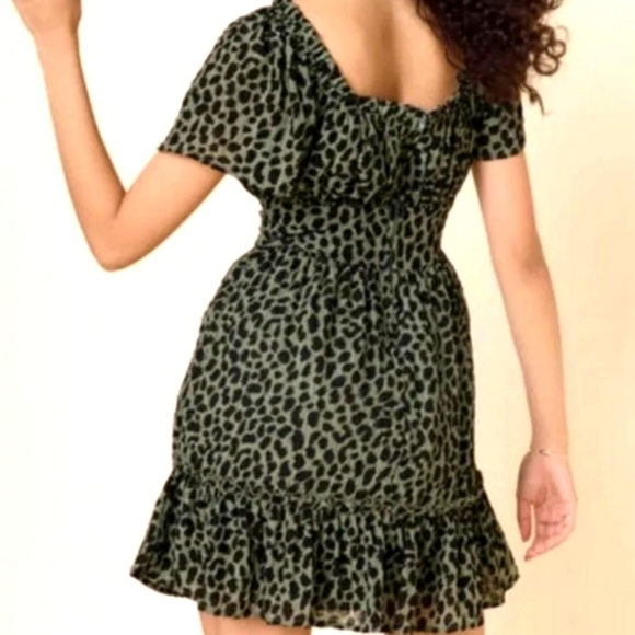 Francesca's Green & Black Animal Print Short Sleeve A-Line Dress - Picture 4 of 12